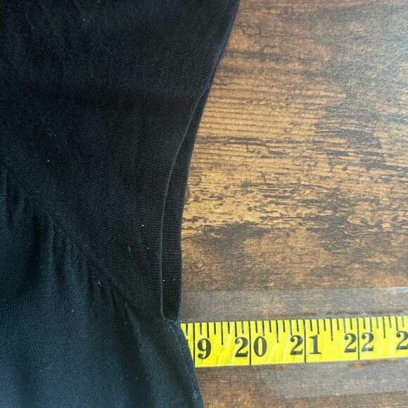 BCBG Max Azria 100 Merino Wool Sweater Blouse Large Black Party Quiet Luxury EUC - Picture 4 of 9